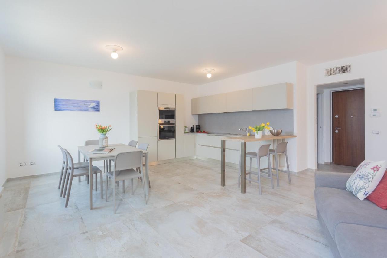 לצנו Dream Lake Apartments Lake View - Private Beach By Rent All Como מראה חיצוני תמונה